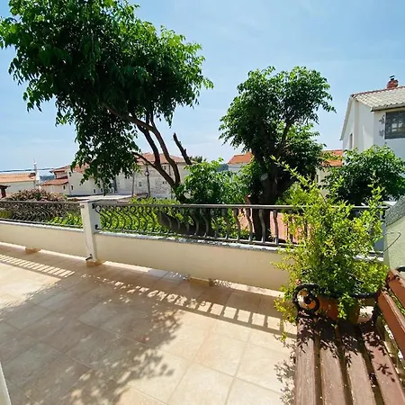 Simicic Apartment *