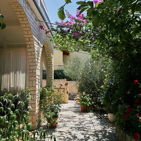 Simicic * Rab Town